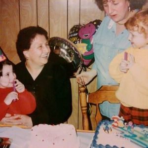 Meet your Posher, Lina